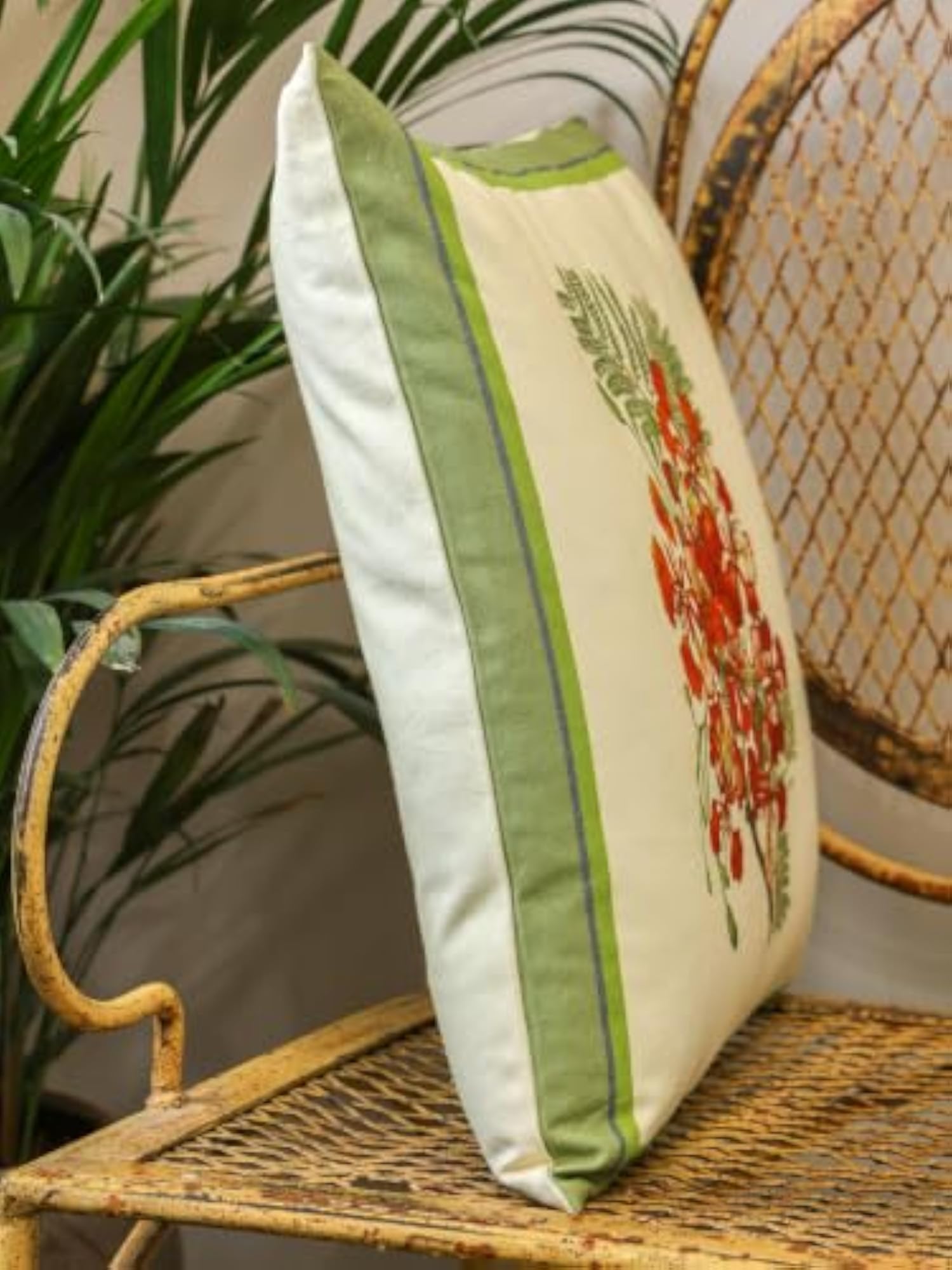 Blooming Garden Printed Cushion Cover Set- Pack Four